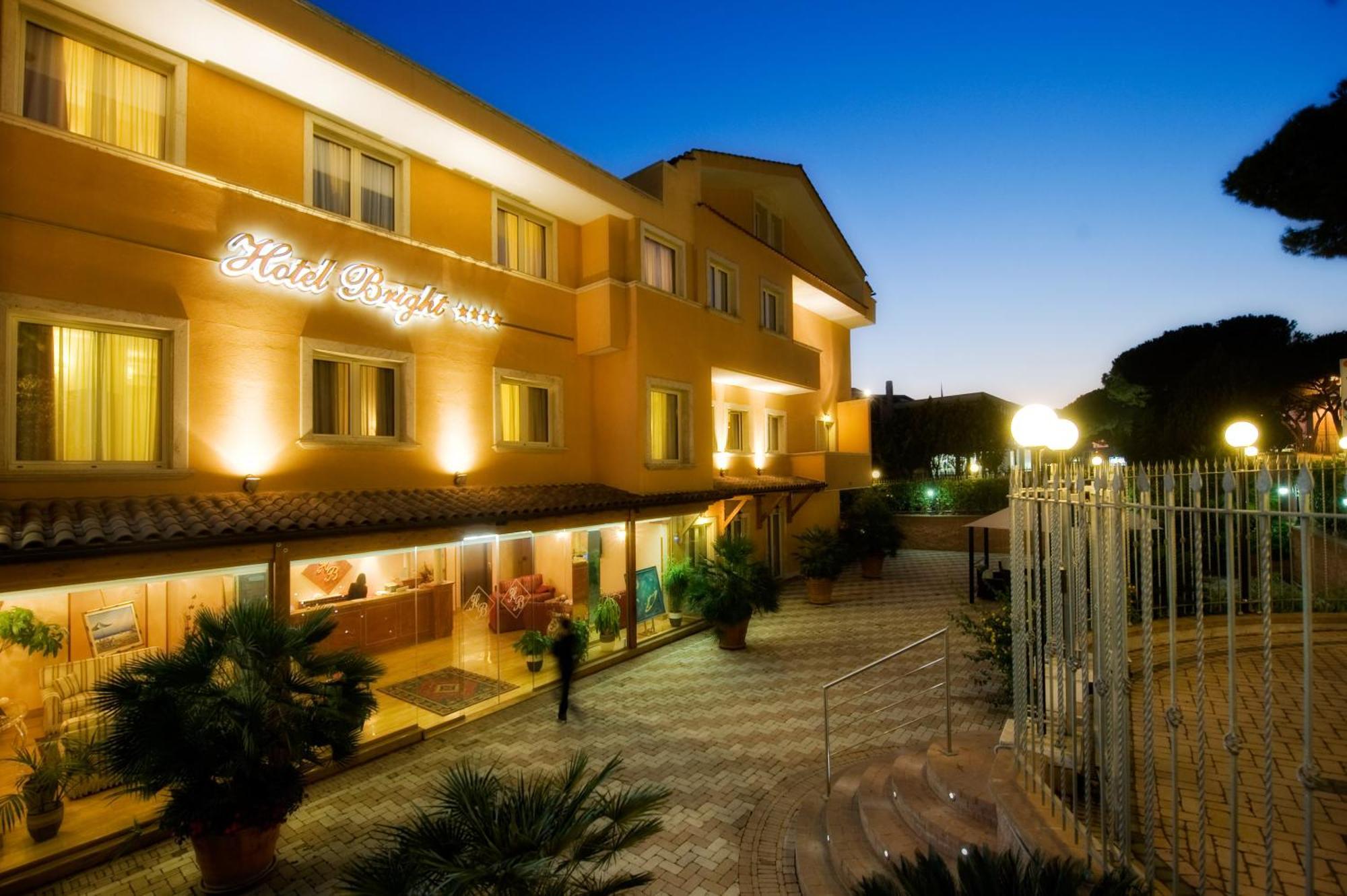 רומא Hotel Bright מראה חיצוני תמונה