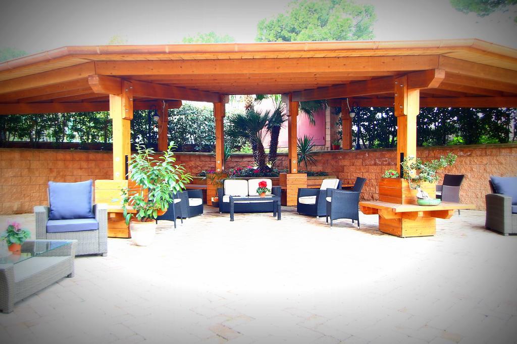 רומא Hotel Bright מראה חיצוני תמונה