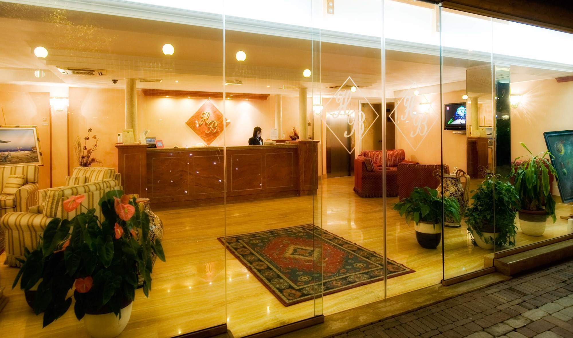רומא Hotel Bright מראה חיצוני תמונה