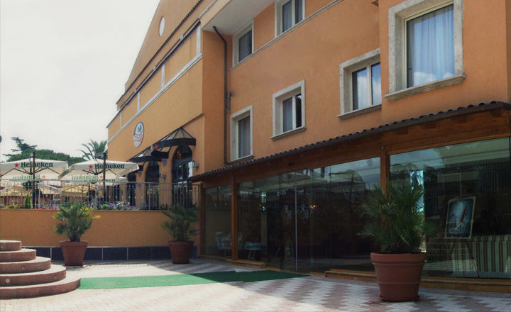 רומא Hotel Bright מראה חיצוני תמונה