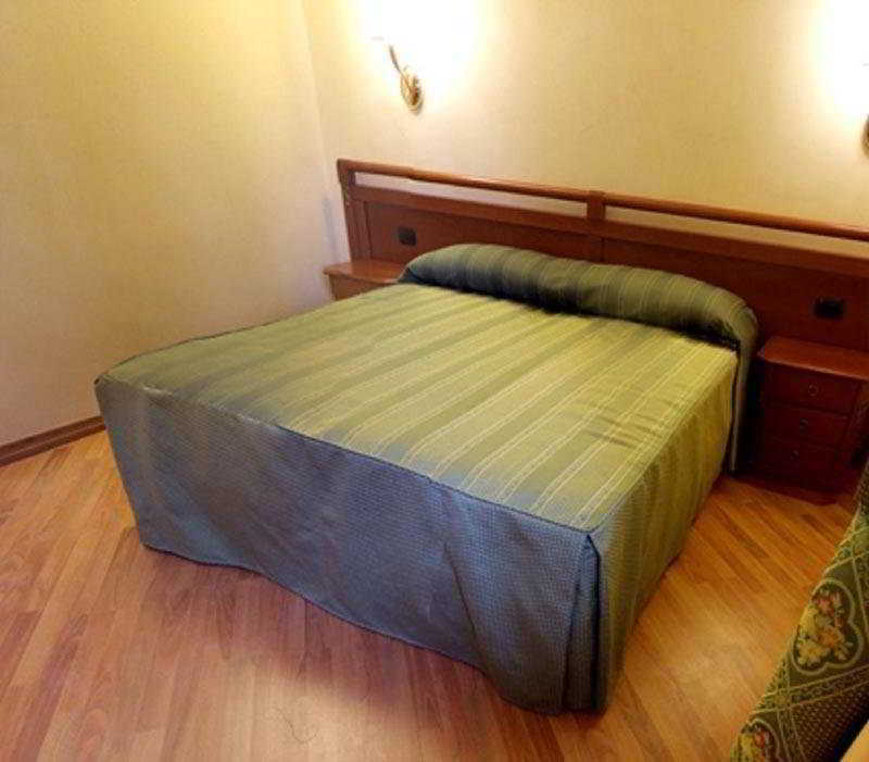 רומא Hotel Bright מראה חיצוני תמונה