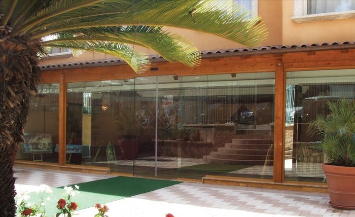 רומא Hotel Bright מראה חיצוני תמונה